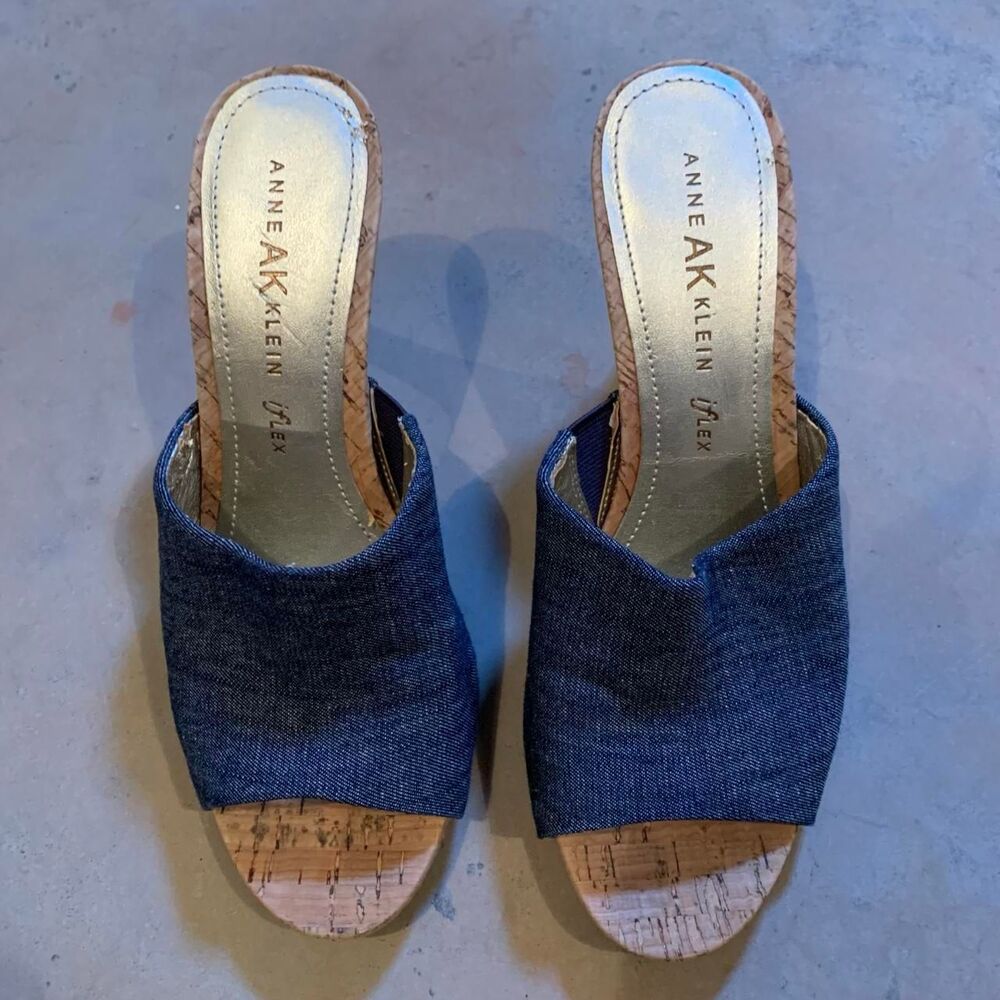 Unbranded Women's Blue and Navy Mules